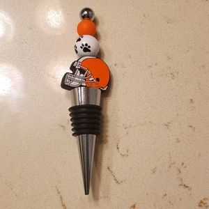 🧡🤎 🐾  Cleveland Browns 🏈 Wine stopper, 5" length,  New & Unused 🧡🤎